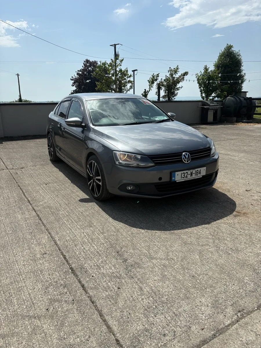 Volkswagen Jetta - Image 2