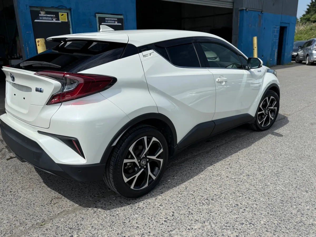 2018 Toyota CHR Hybrid Automatic - Image 3