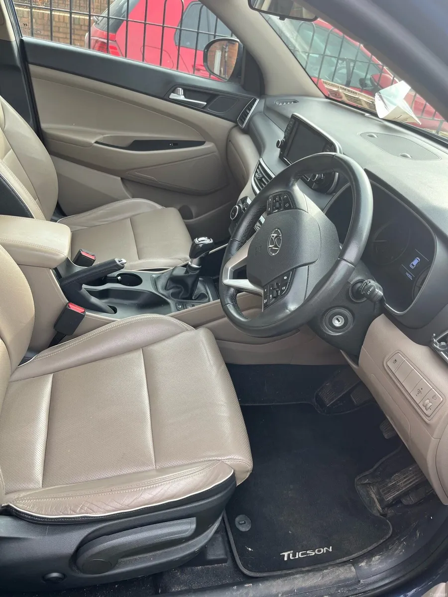 Hyundai Tucson Executive 2019 1.6 Diesel - Image 4