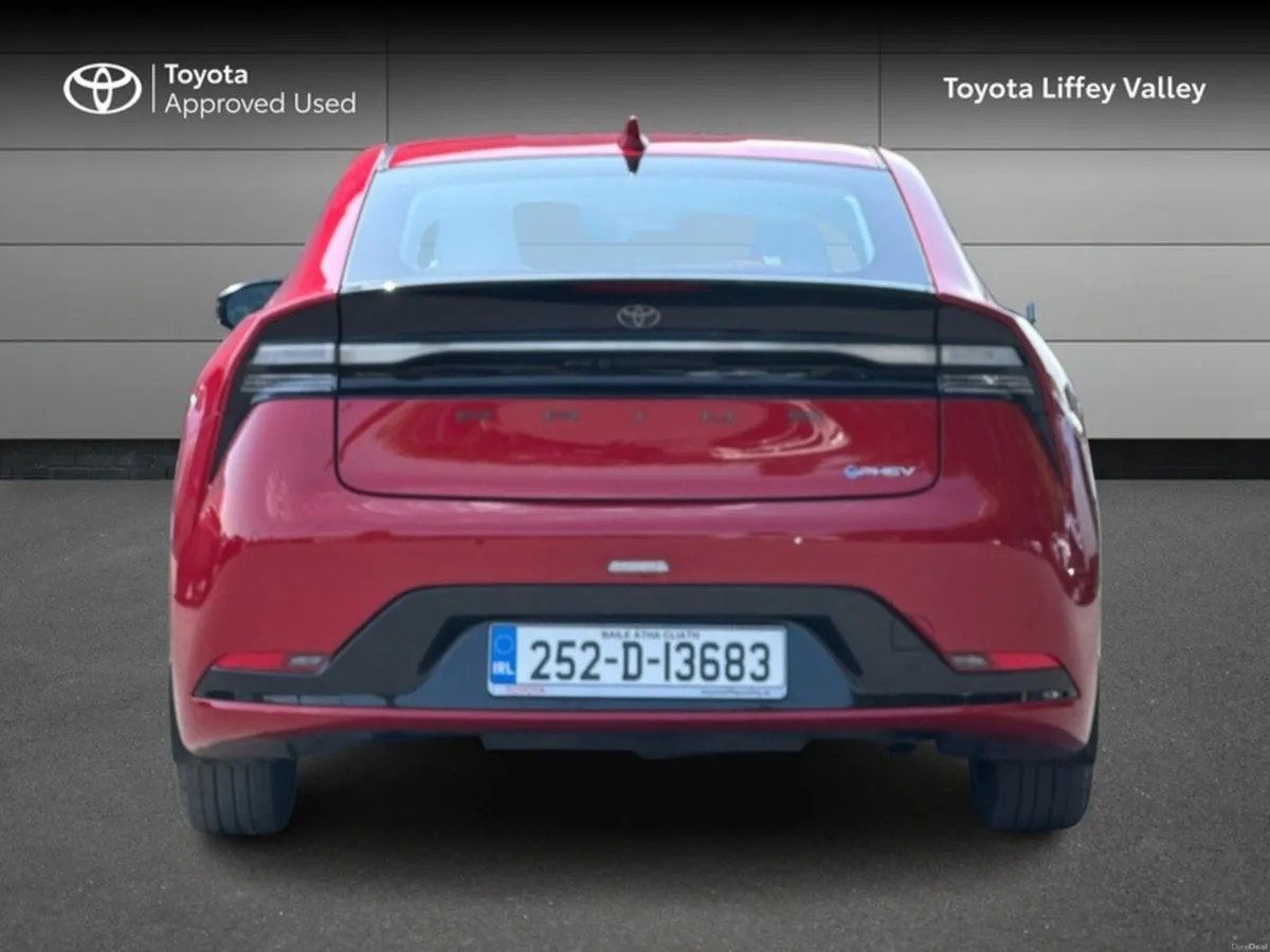 Toyota Prius PRIUS PLUG-IN HYBRID - Image 4