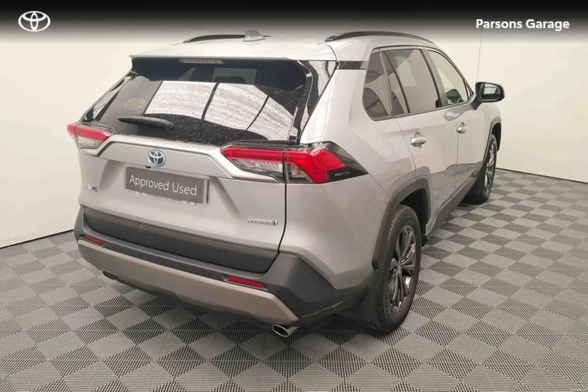 Toyota RAV4 RAV4 HYBRID SOL - Image 2