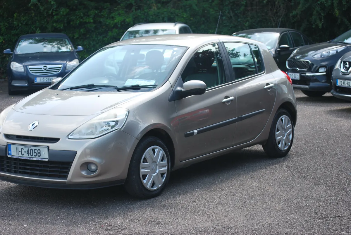 Renault Clio 2011  1.2  5 Door - Image 1