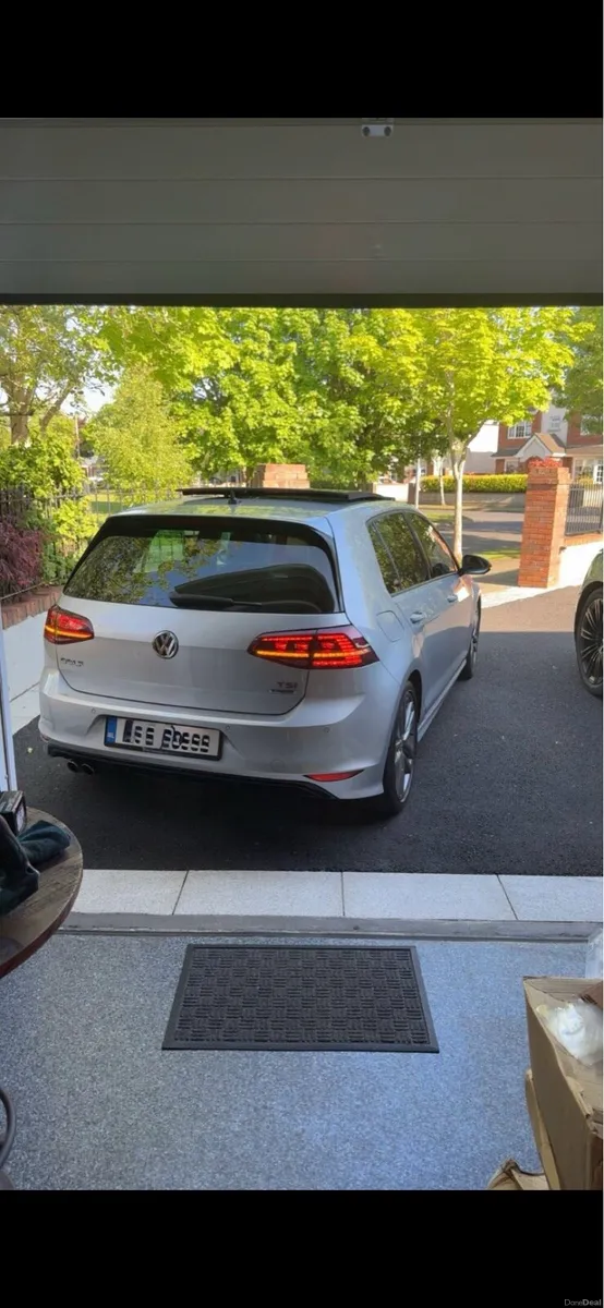 Volkswagen Golf - Image 4