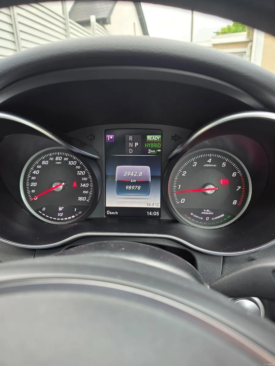 Mercedes-Benz C-Class 2017 - Image 2