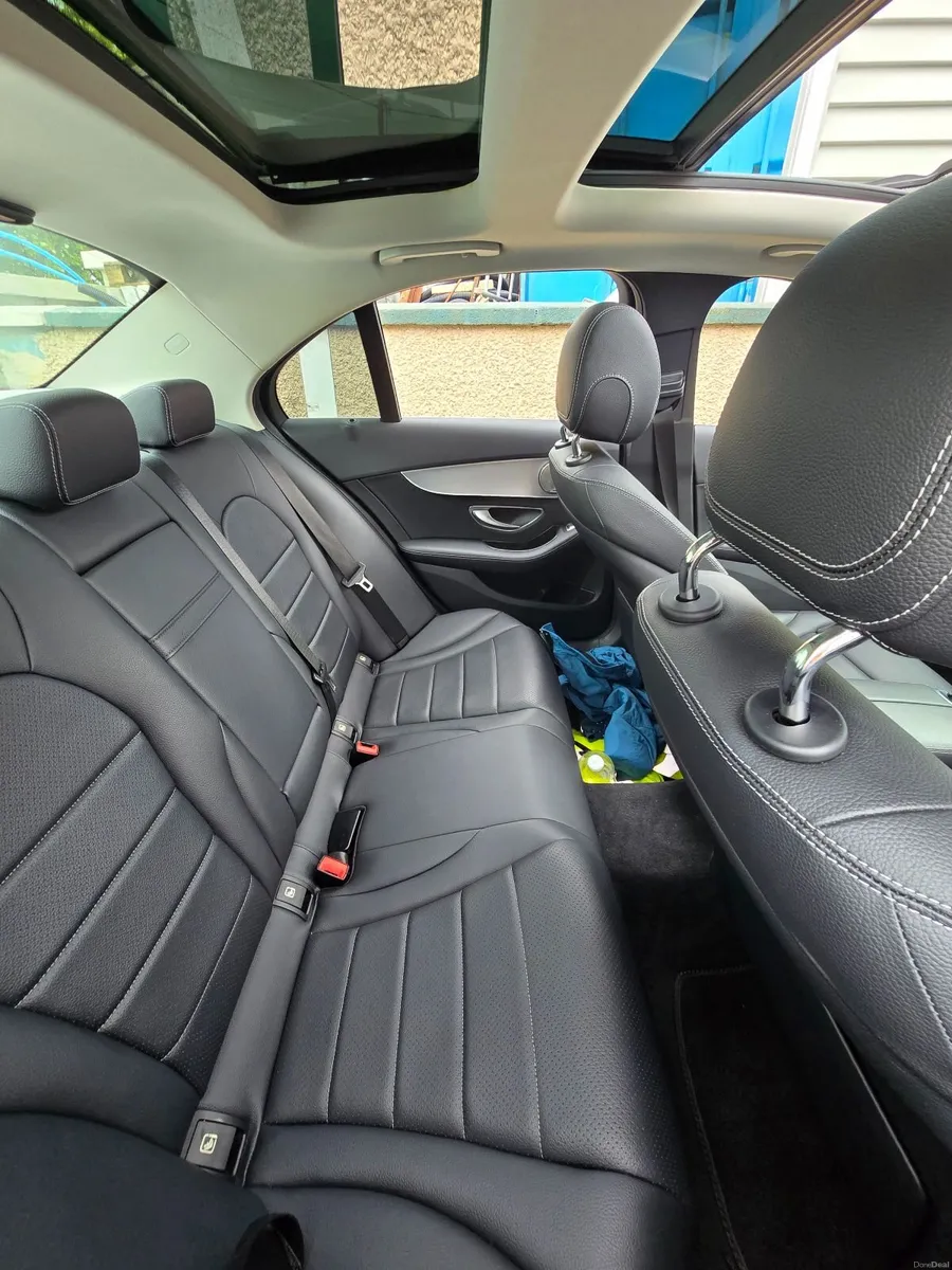 Mercedes-Benz C-Class 2017 - Image 4