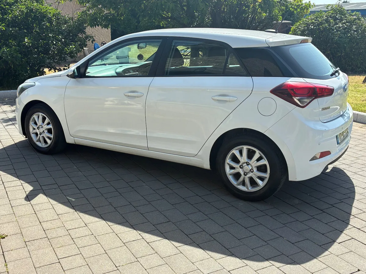 2017 Hyundai i20 *tax+nct* - Image 4