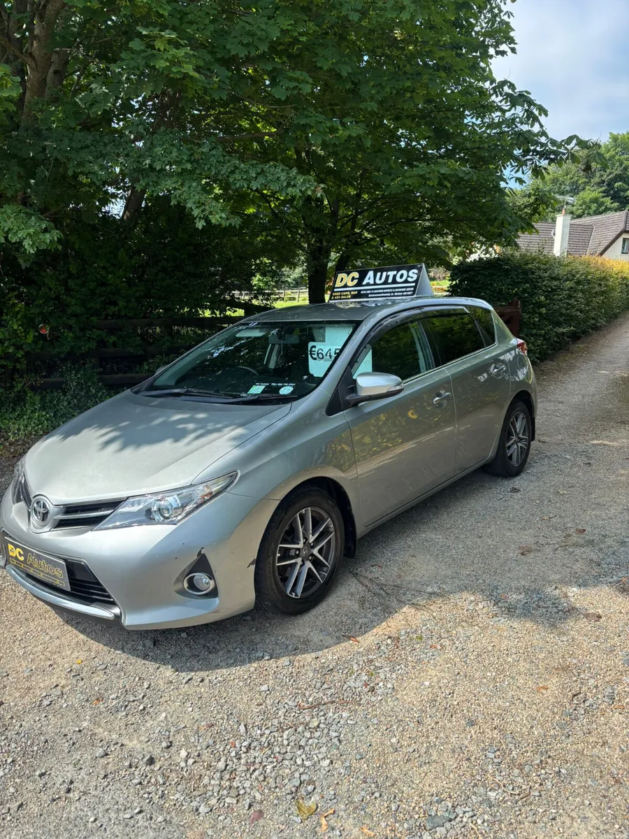 Toyota Auris 2015 - Image 3