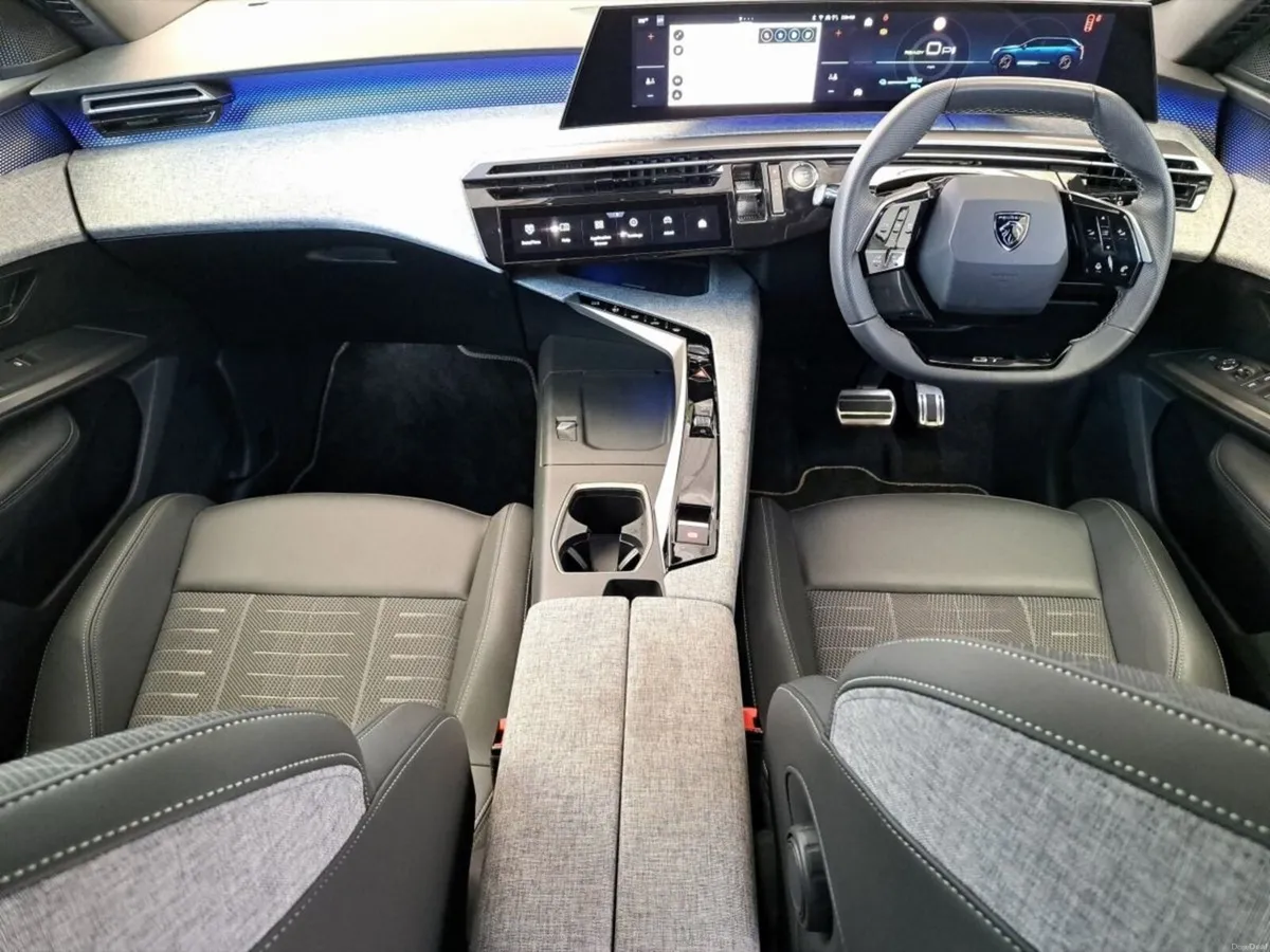Peugeot 5008 E-5008 Gt  GT  210 Electric 73kWh Aut - Image 4