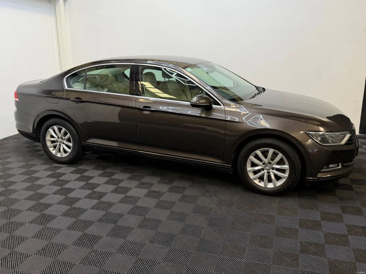 2015 Volkswagen Passat 1.6 COMFORTLINE, ONLY 123KM - Image 5