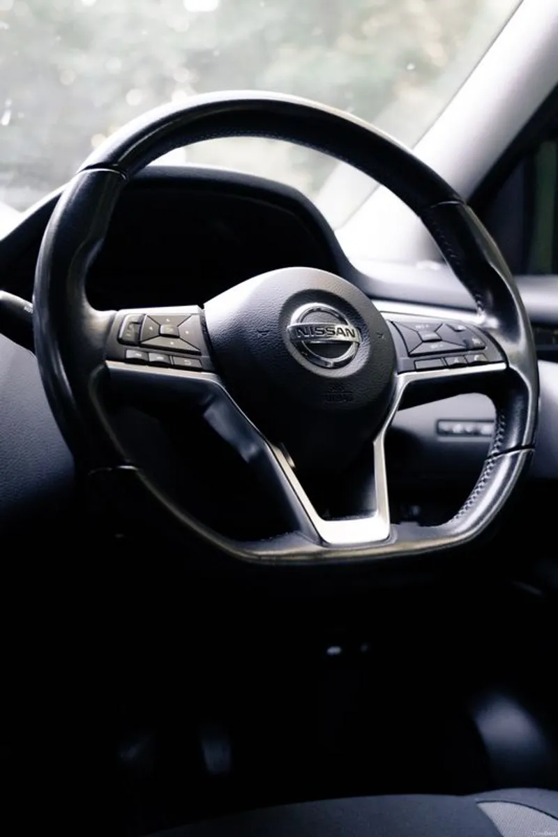 2020 Nissan Qashqai 1.3 Petrol | Panoramic Roof | CarPlay | 85k km - Image 2