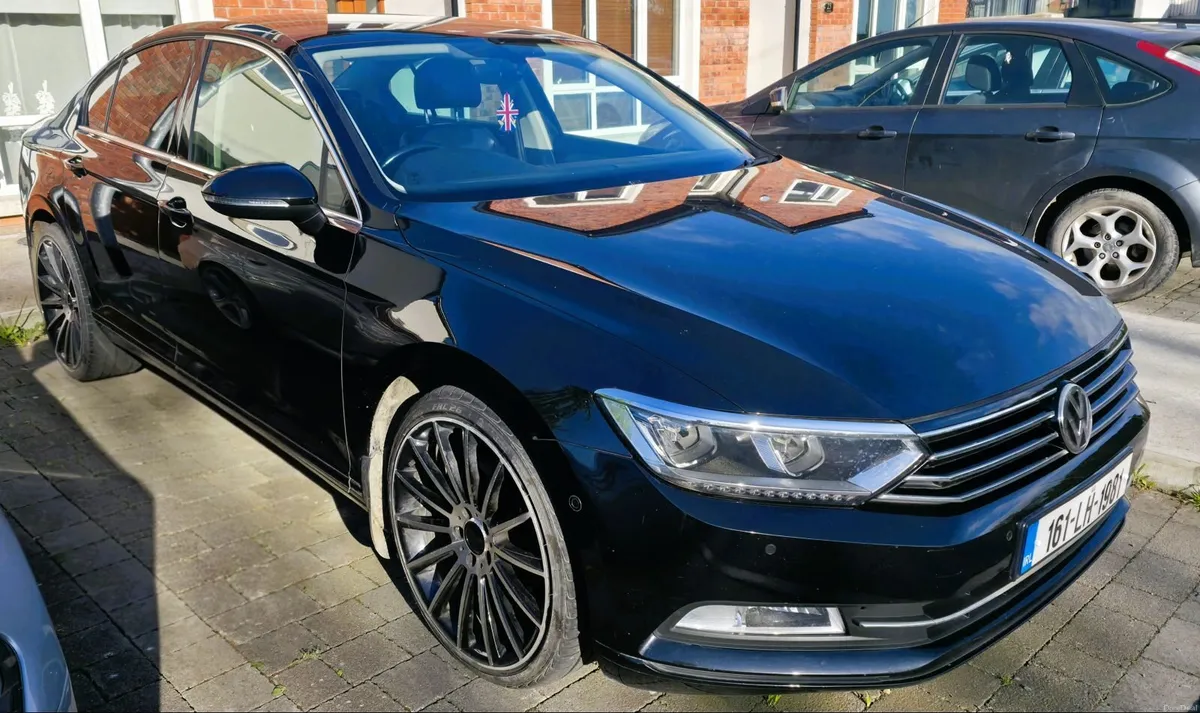 Volkswagen Passat 2016 - Image 3