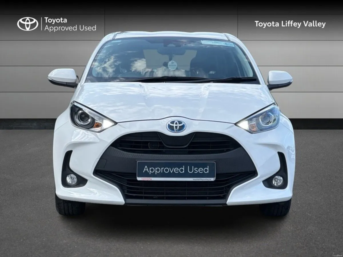 Toyota Yaris YARIS 1.5 HYBRID LUNA - Image 5