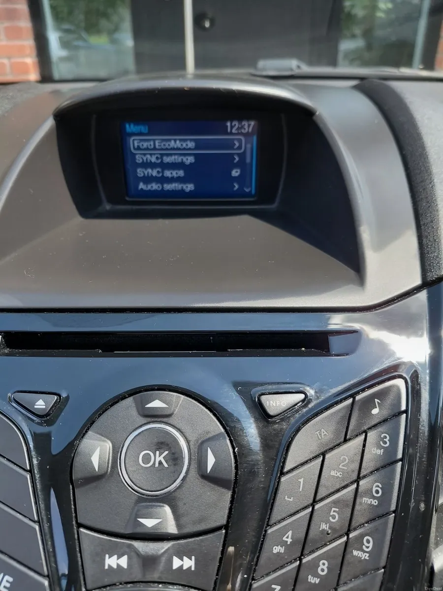 Ford Fiesta 2017 - Image 2