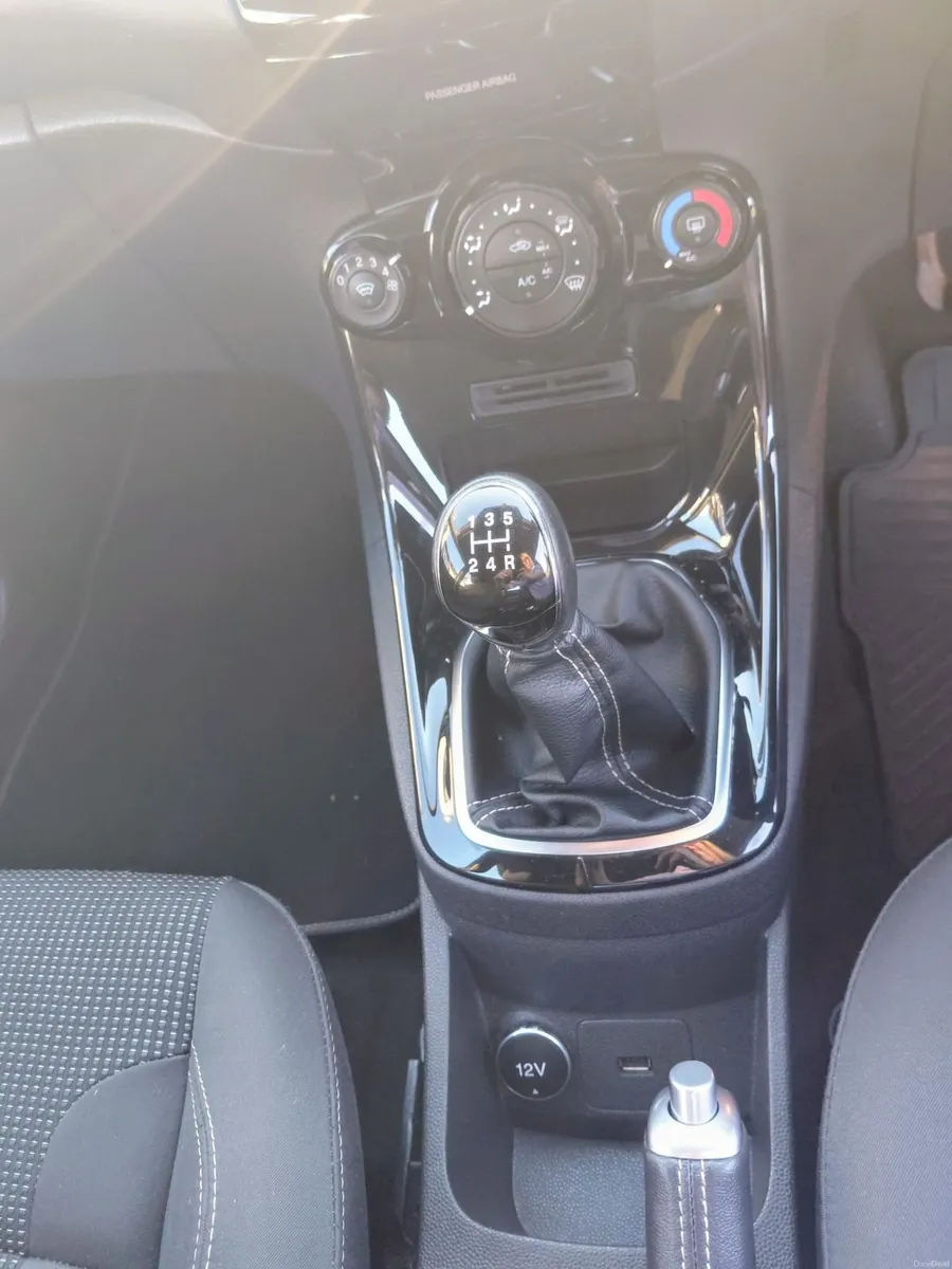 Ford Fiesta 2017 - Image 4