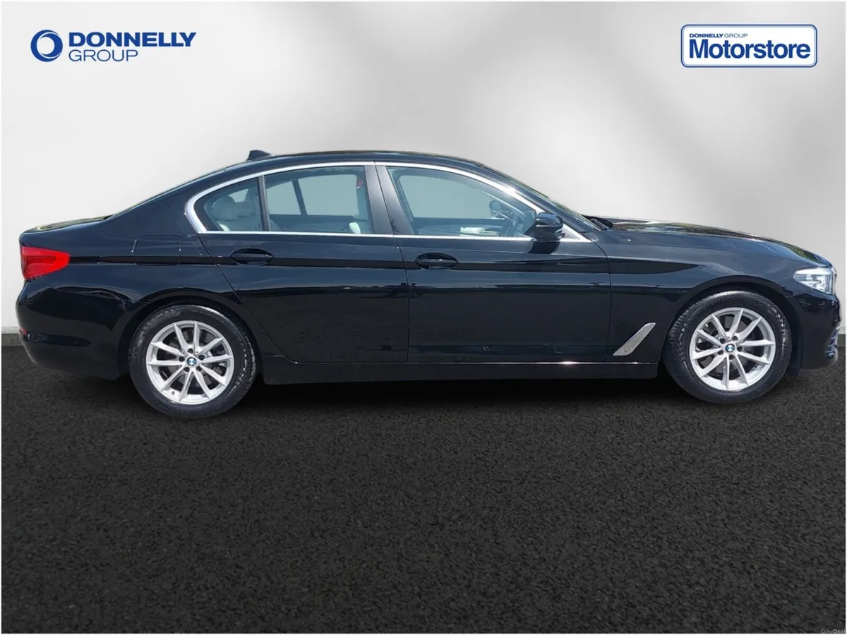BMW 5 Series Diesel Saloon SE - Image 3