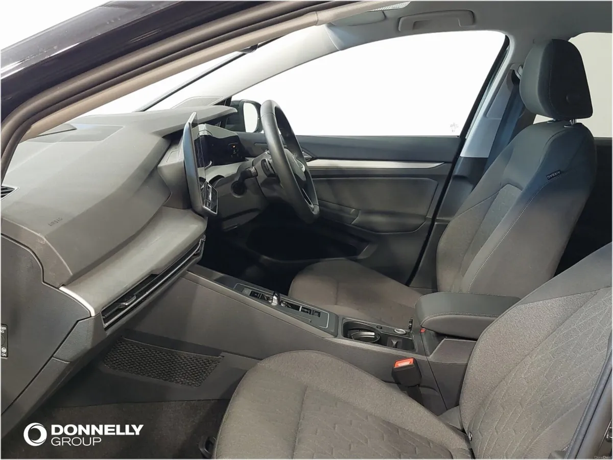 Volkswagen Golf Hatchback Match - Image 2