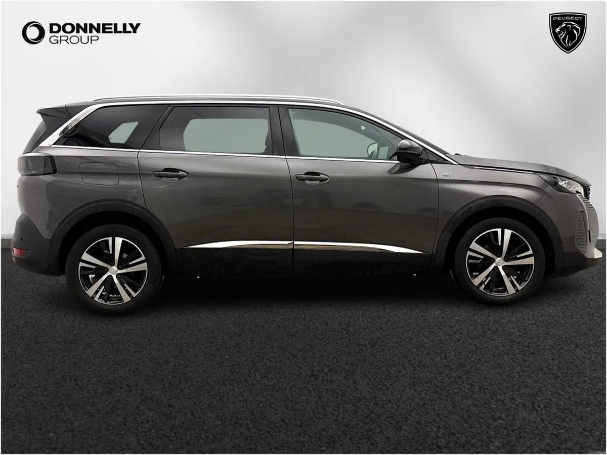 Peugeot 5008 Estate GT - Image 3