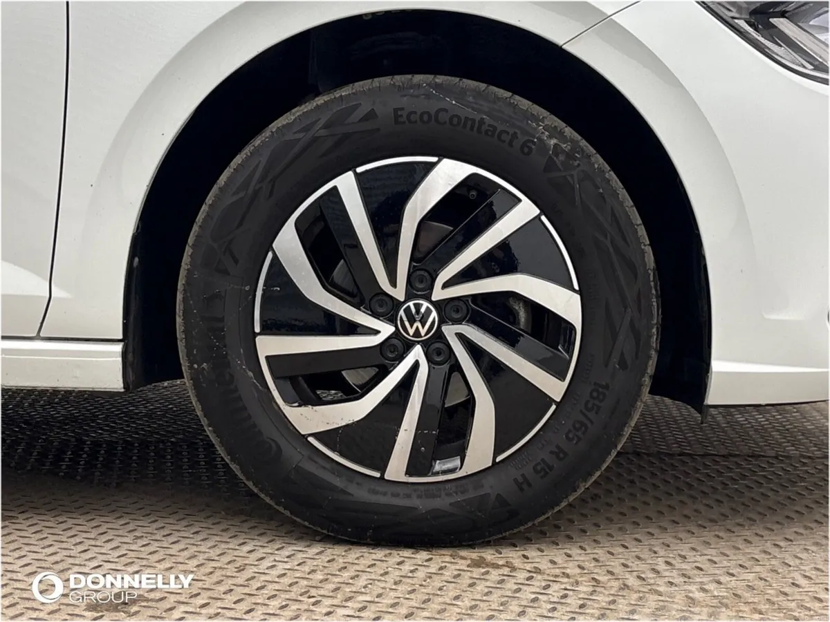 Volkswagen Polo Hatchback Life - Image 5