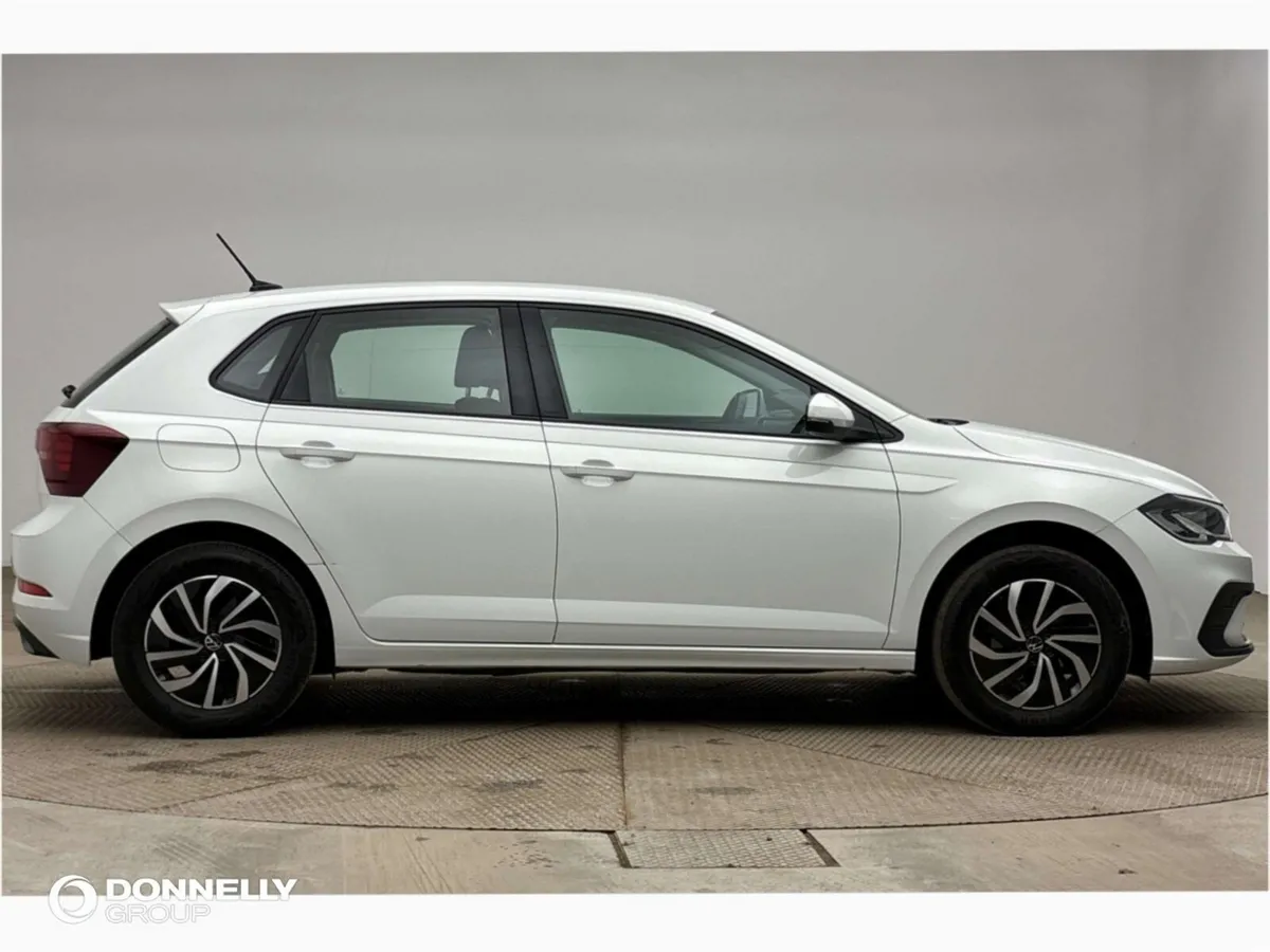 Volkswagen Polo Hatchback Life - Image 4