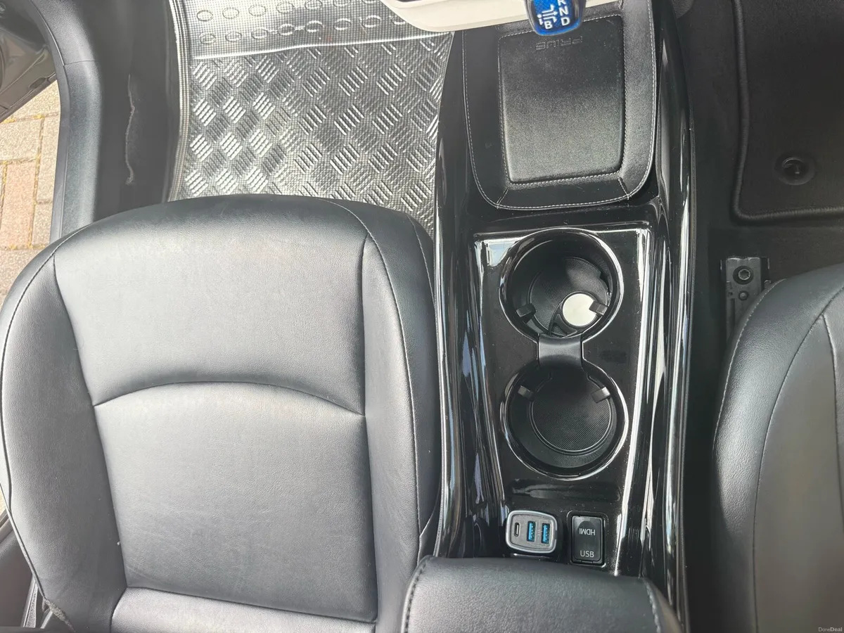 Toyota Prius - Image 3