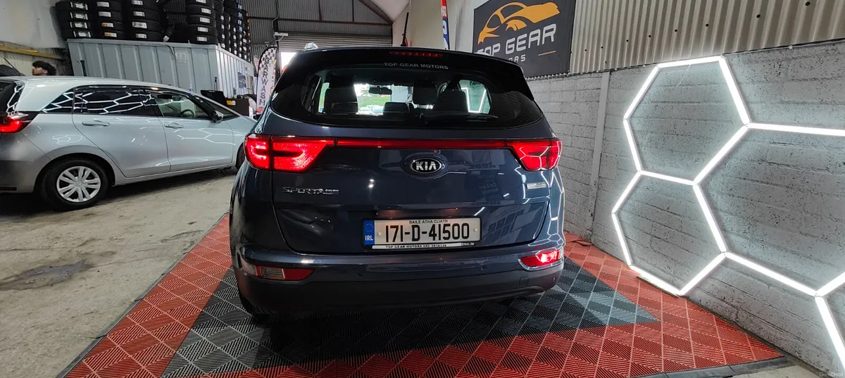 2017 Kia Sportage - Spotless car - Image 6