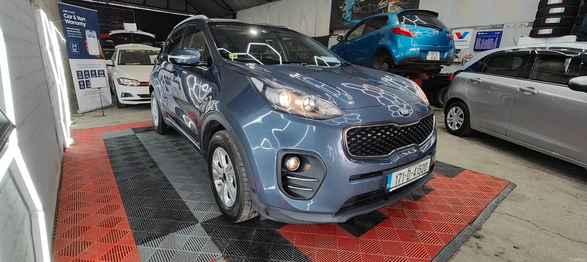2017 Kia Sportage - Spotless car - Image 2