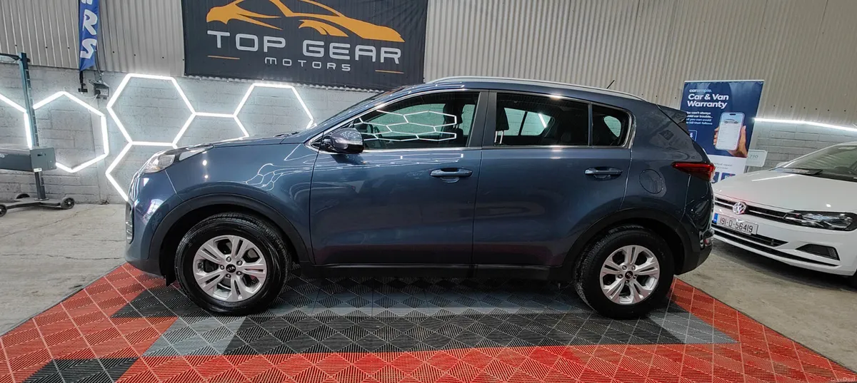 2017 Kia Sportage - Spotless car - Image 4