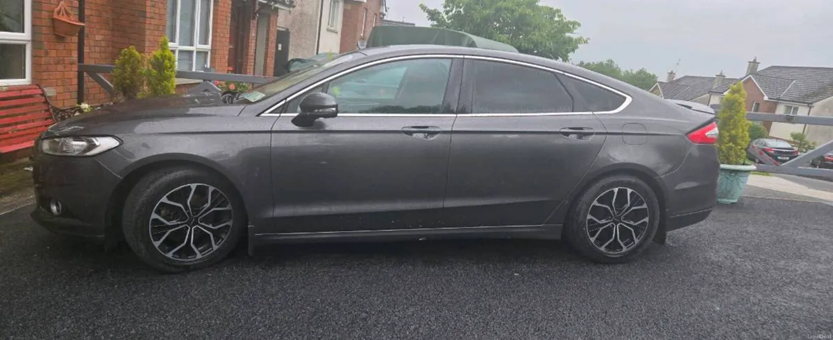 Ford mondeo 2018 titanium 1.5 120PS 6SPF - Image 1