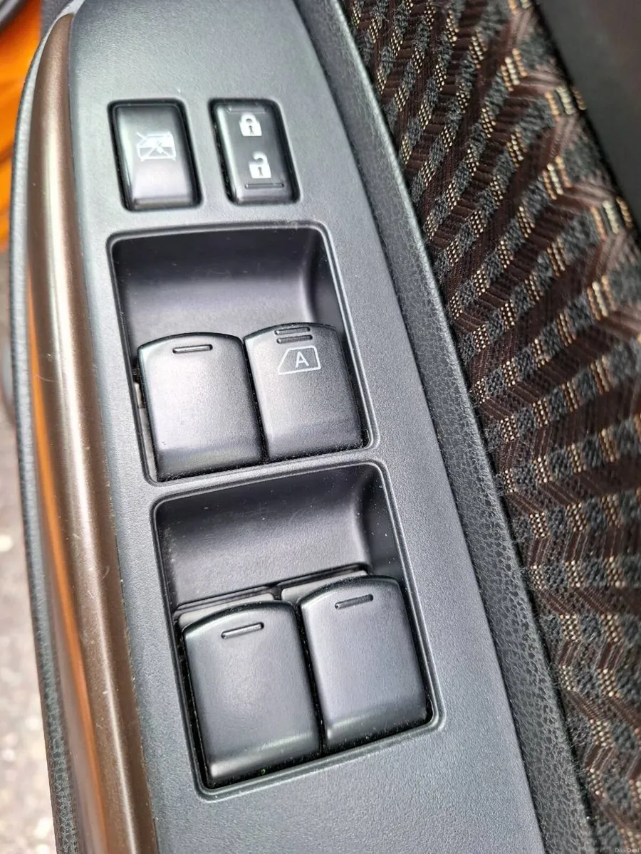 181 Nissan NOTE 1.2 Petrol/ Hybrid - Image 4