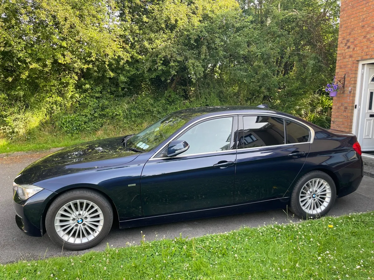 Bmw 320D Automatic - Image 3