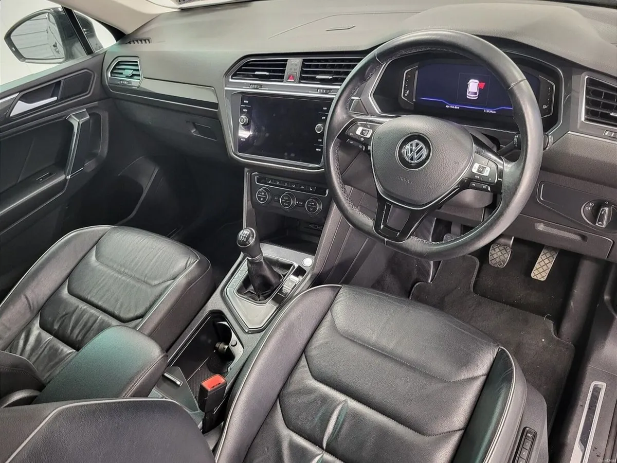Volkswagen Tiguan 2.0 TDI 150HP R-Line - Image 6