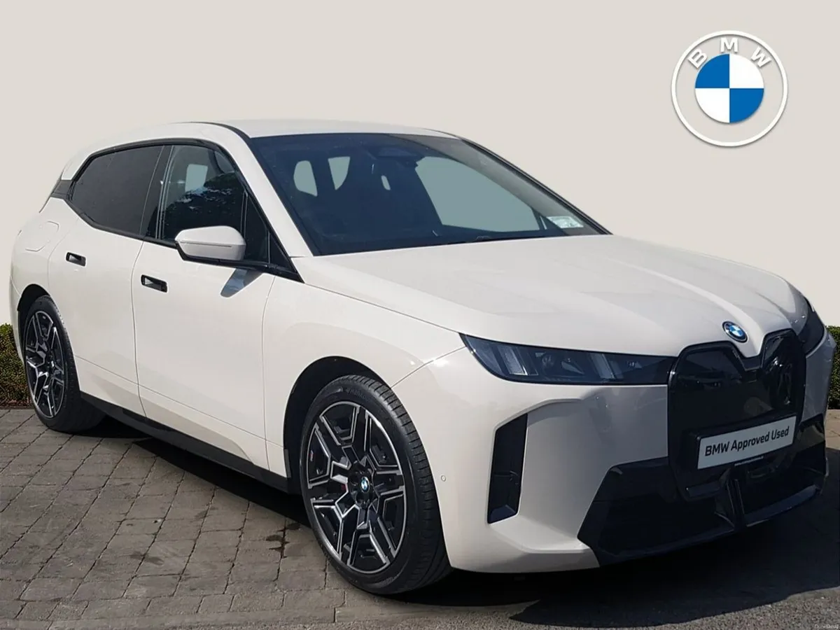 BMW iX xDrive45 M Sport - Image 1