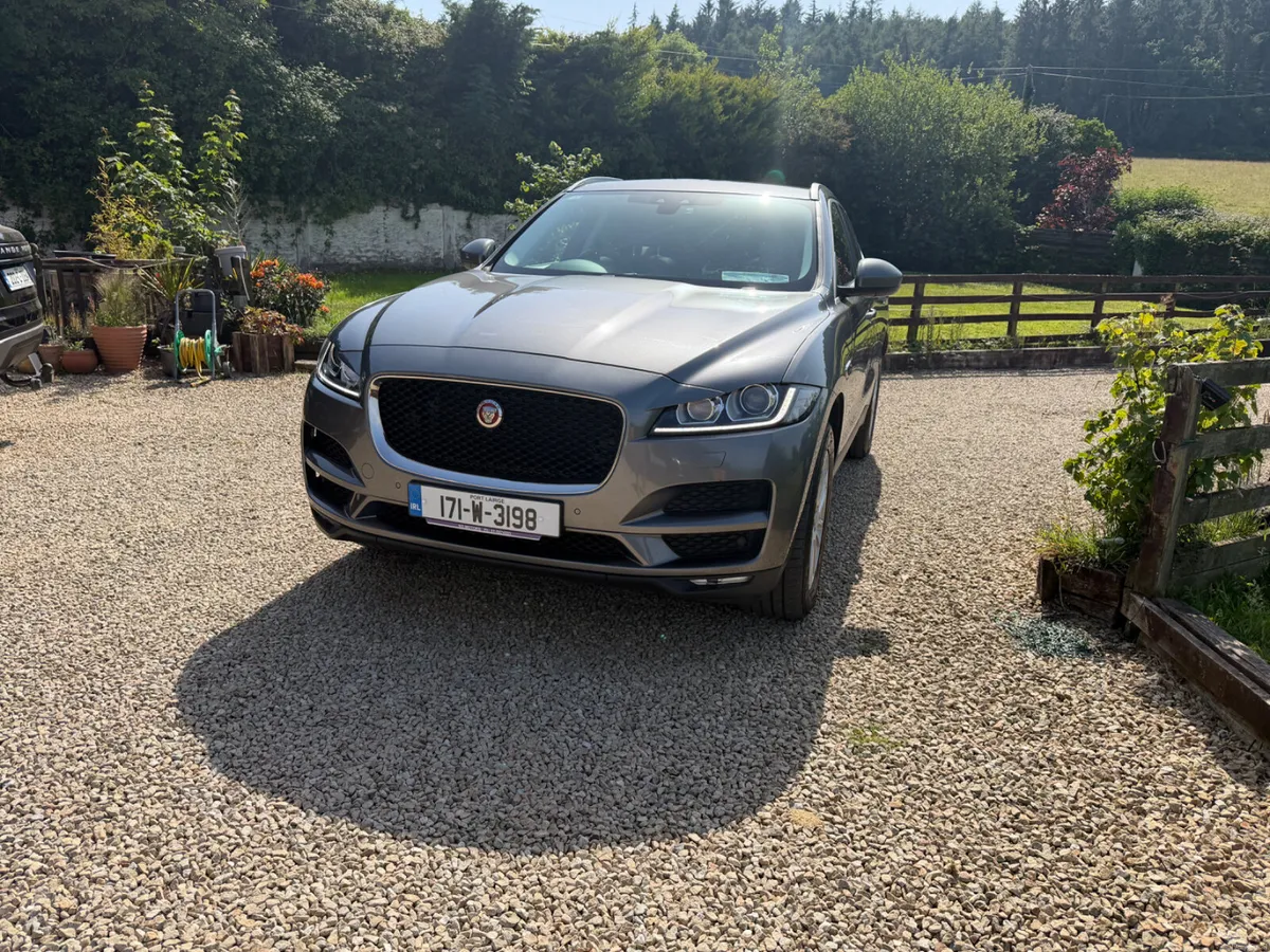 Jaguar F-Pace 2.0 D Portfolio 2017 AWD - Image 3