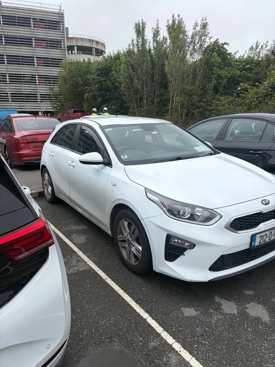Kia Ceed 2021 - Image 1