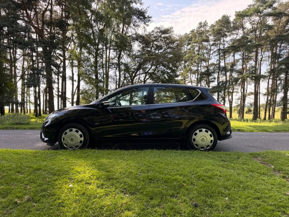 Nissan Pulsar 2015 Low KM - Image 4
