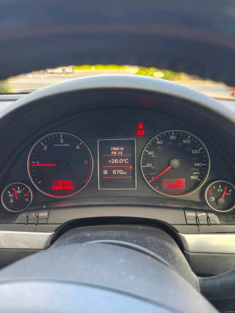 Audi A4 - Image 6