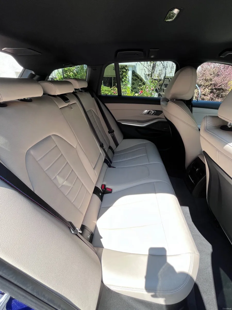 BMW 320d xDrive M Sport Pro Touring | High Spec - Image 4