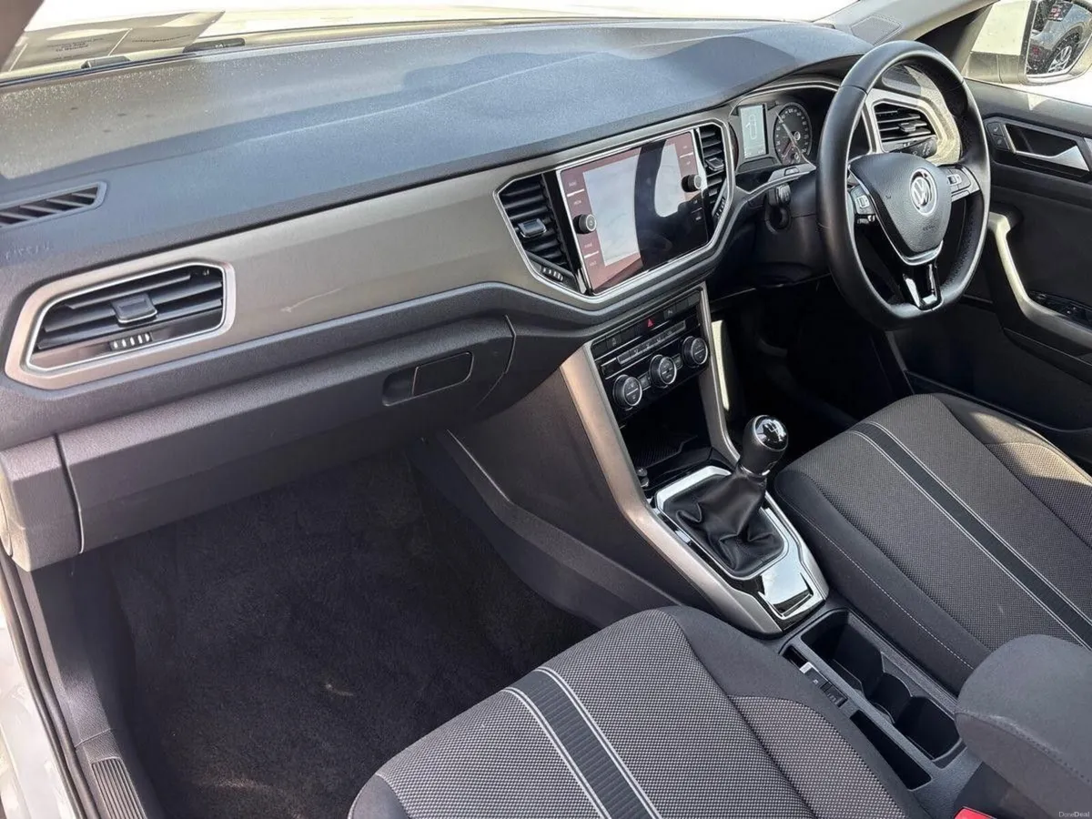 Volkswagen T-Roc 2.0 TDI 115bhp Design - Image 3