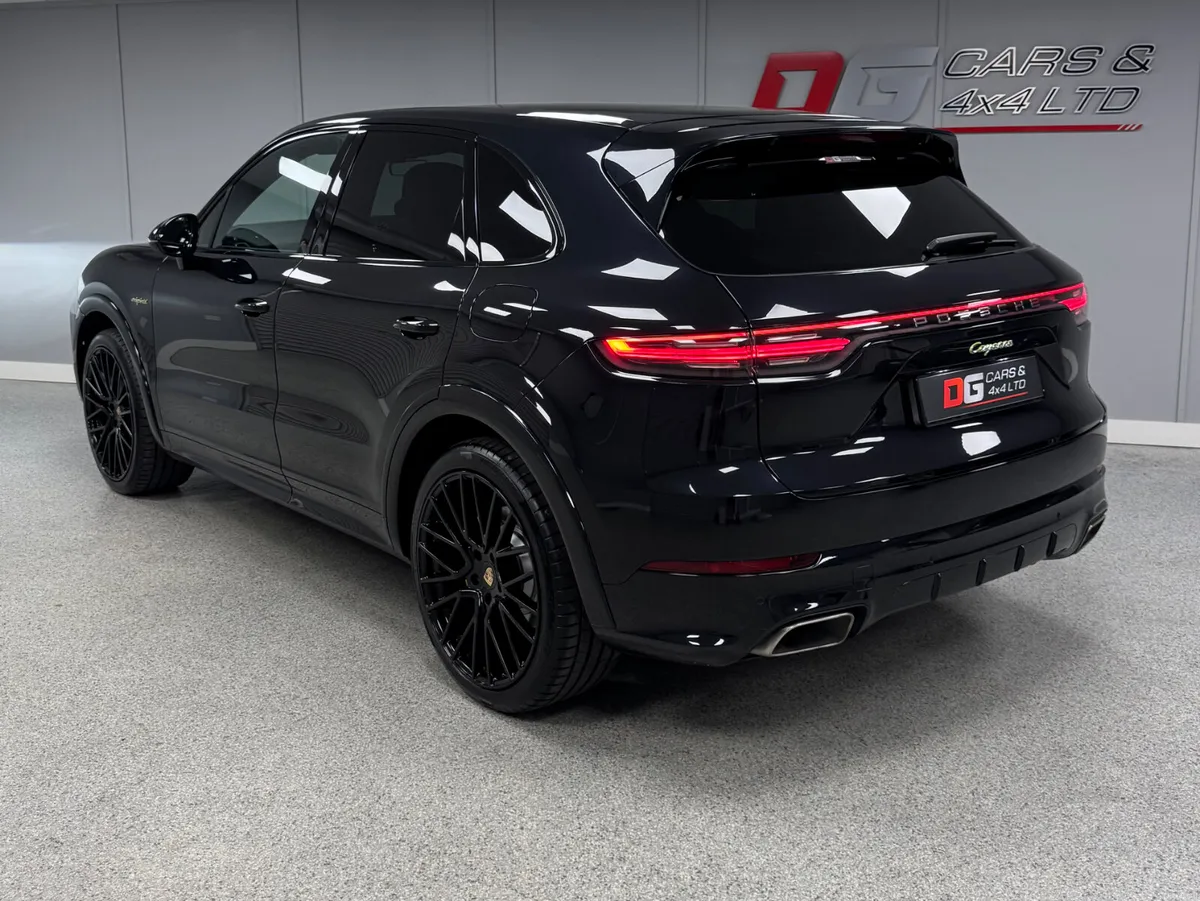 2021 Porsche Cayenne 3.0 V6 462 E-Hyrbid Auto - Image 5