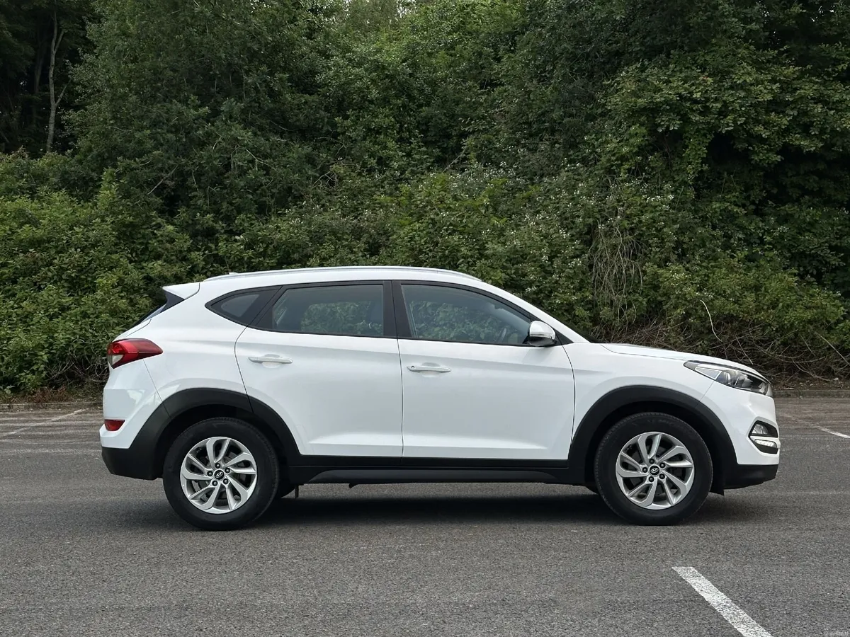 172 Hyundai Tucson SE Nav |Auto |98k km |NCT 11/27 - Image 3