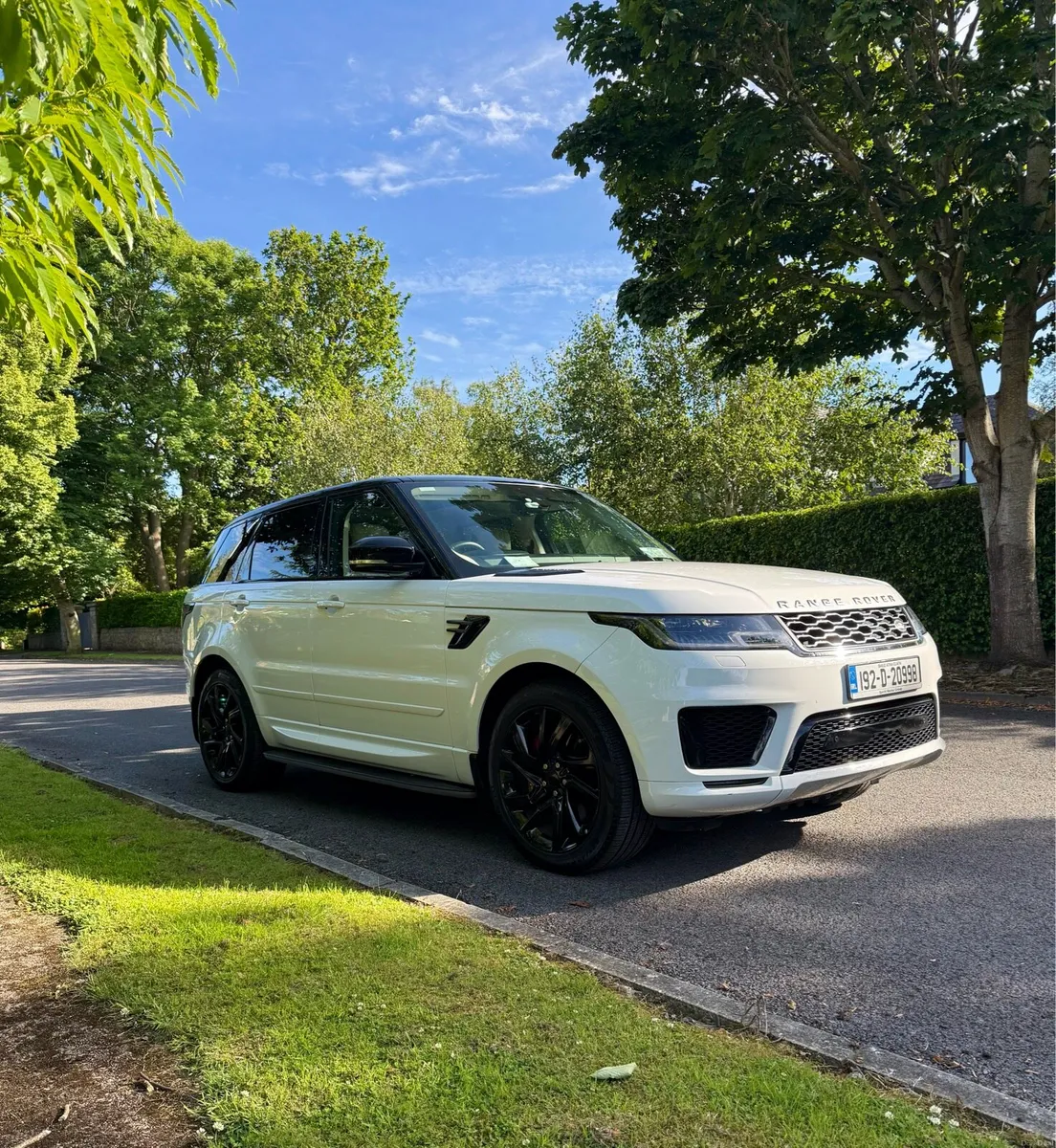 Range Rover Sport - Image 1