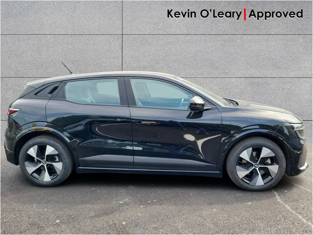 Renault Megane E-Tech Equilibre Electric EV60 60kW - Image 6