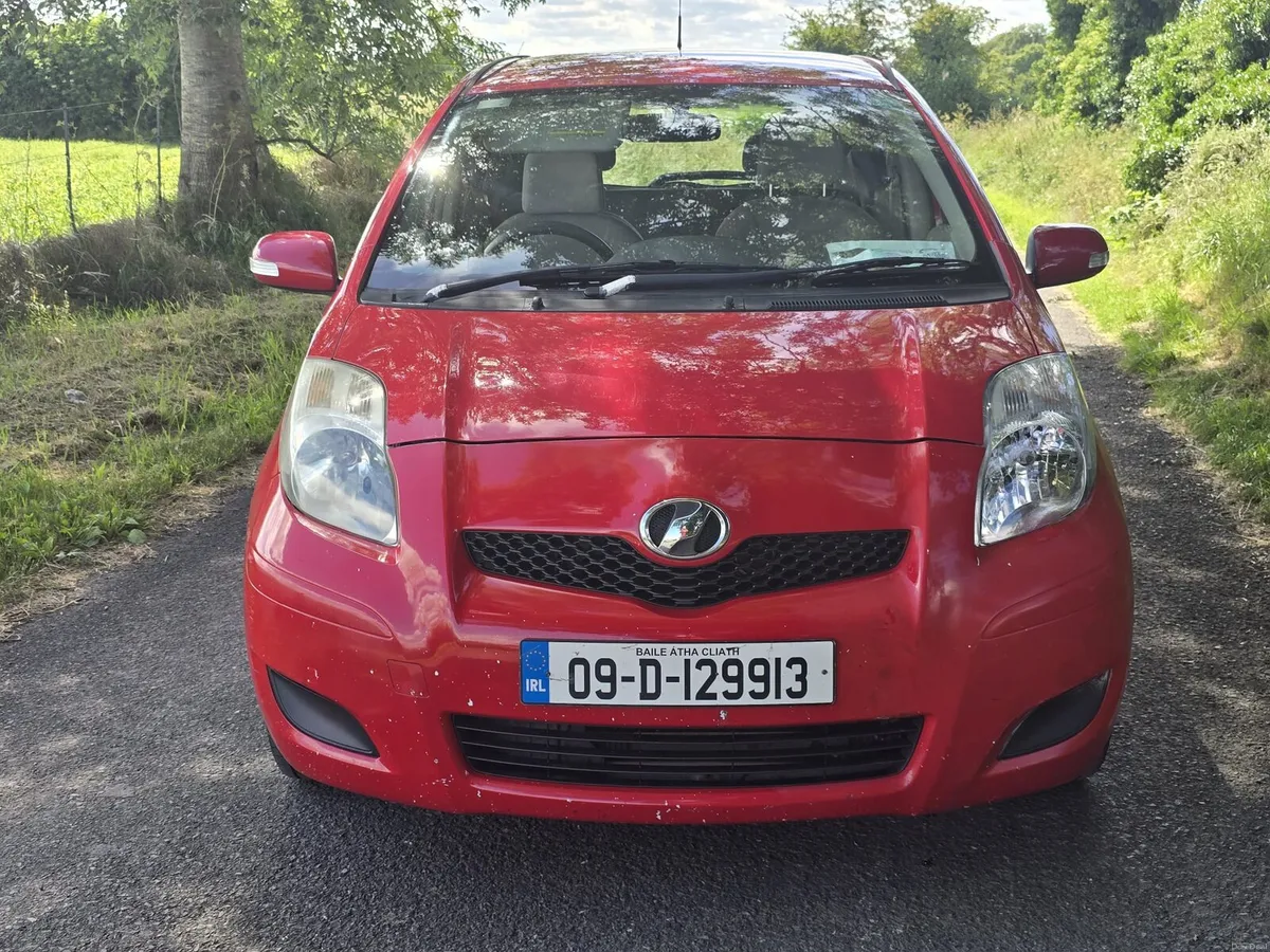 PRICE  2700 €€€Toyota VITZ AUTOMATIC 1.0 PETROL - Image 2