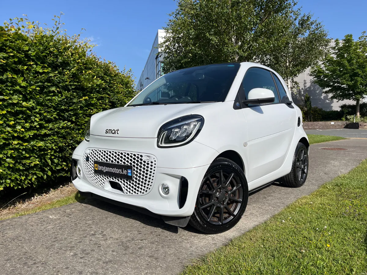 Smart Fortwo 2022 EV*Brabus Line* - Image 3