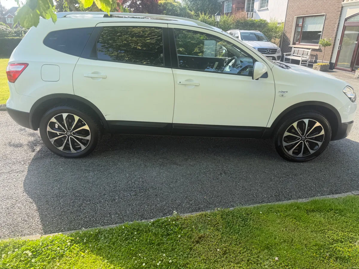 2012 Nissan Qashqai+2 (7 seat Jeep) low kilometre - Image 4