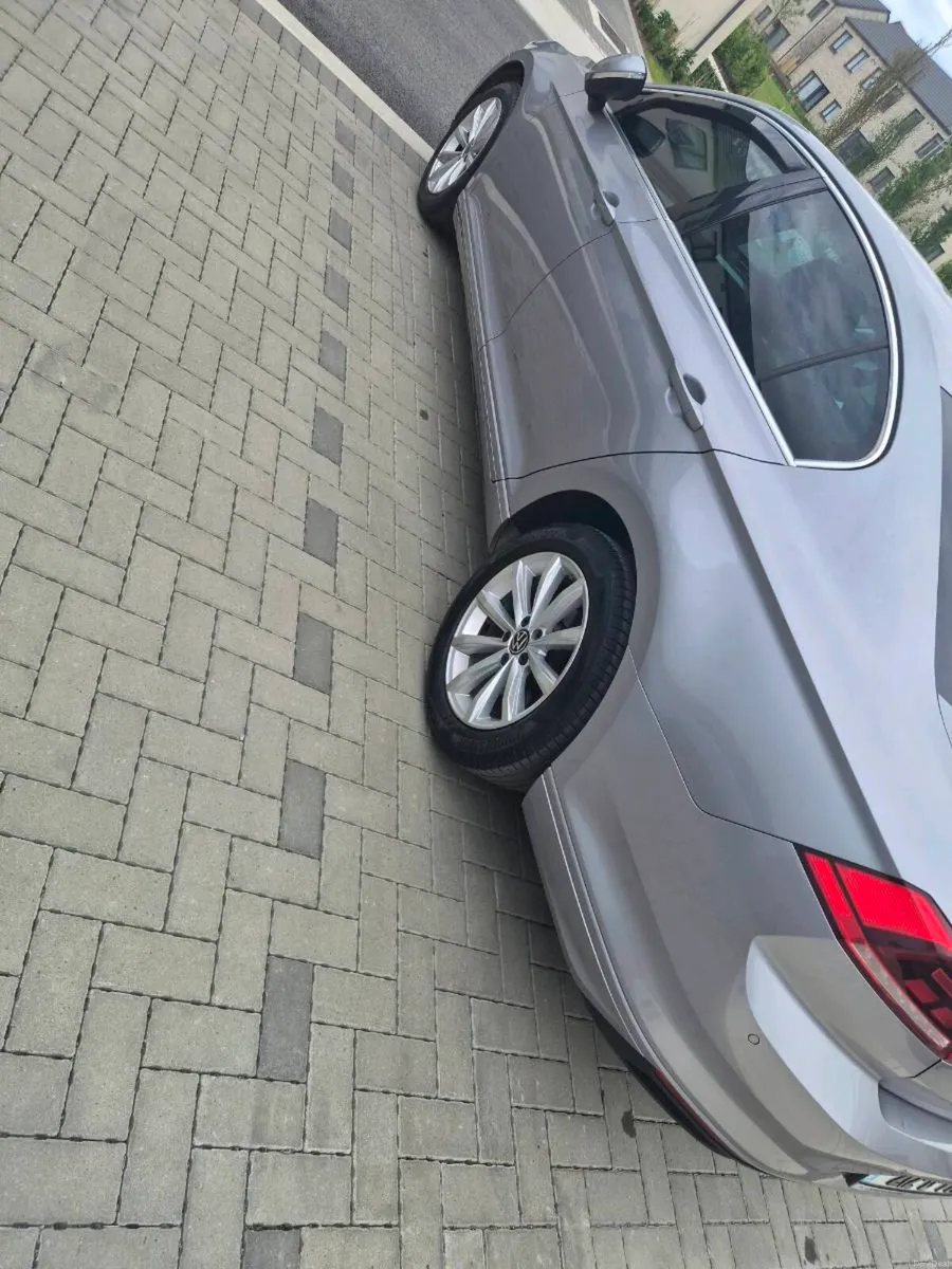 Volkswagen passat - Image 4