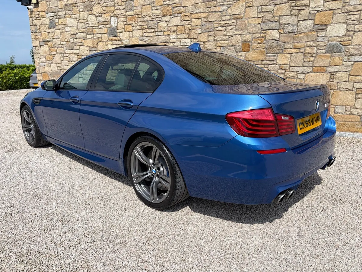 BMW M5 550BHP FSH / MASSIVE SPEC ON THIS CAR - Image 6