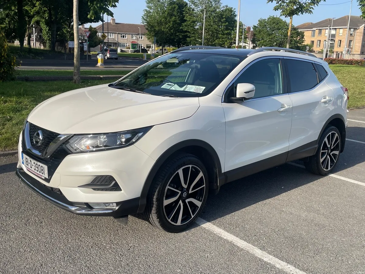Nissan Qashqai 2018 Panoramic Glass Roof - Image 1