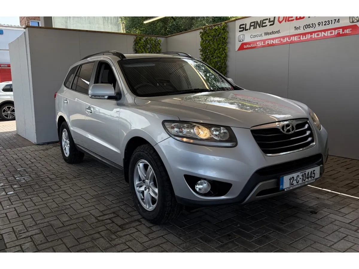 Hyundai Santa Fe 2.0 COMFORT 5DR 2WD DELUXE 4DR - Image 1