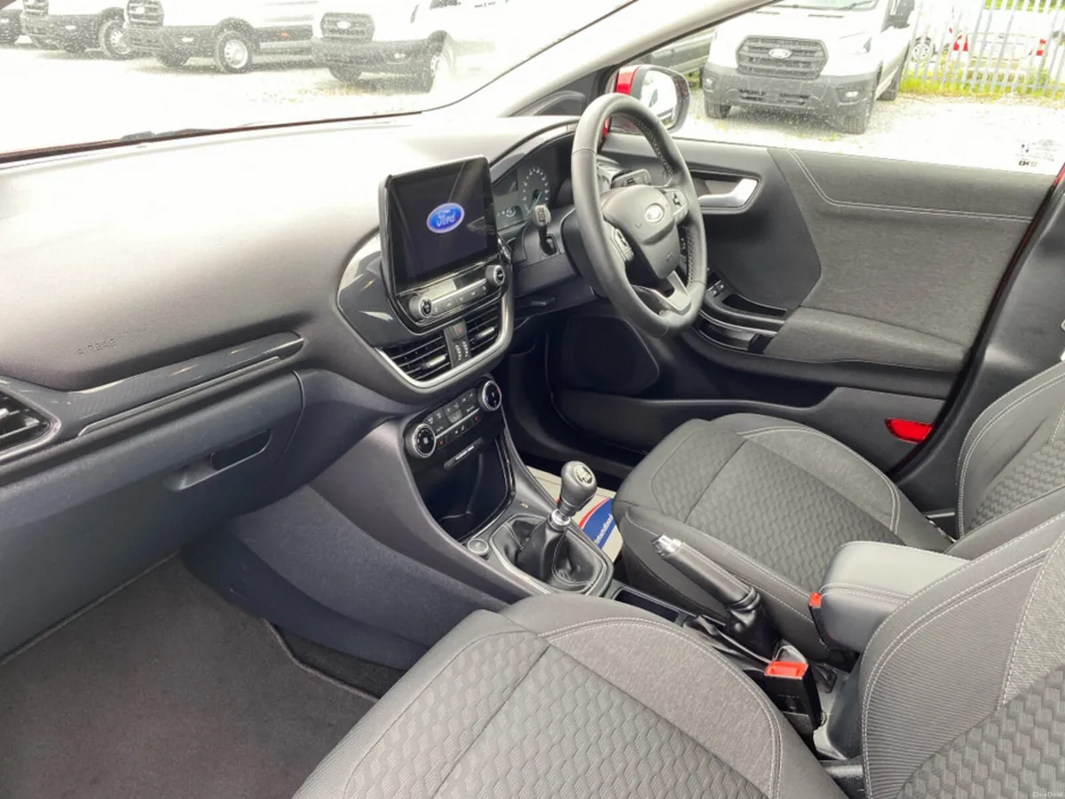 Ford Puma TITANIUM 5DR 1.0T 125 MHEV M6 FWD - Image 3